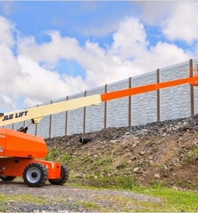 Xe nâng người tự hành JLG 600S