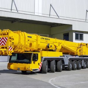 Mẫu xe cẩu tải 03